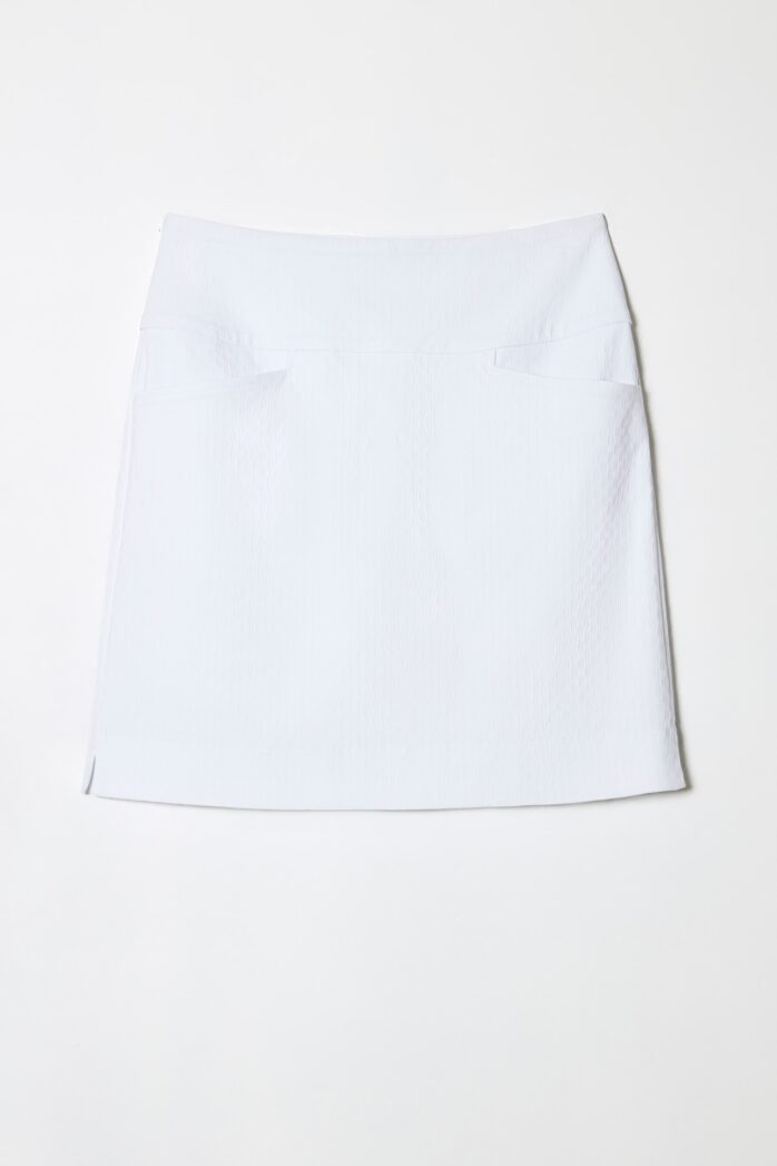 SOLID TEXTURED TECHNO JACQUARD VENTED SKORT